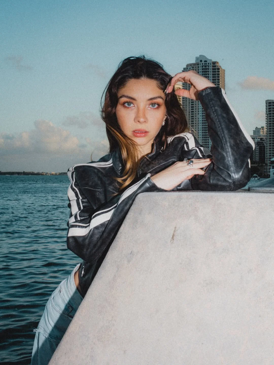 Photo by ViX Micro on February 18, 2026. May be an image of one or more people, makeup and text.