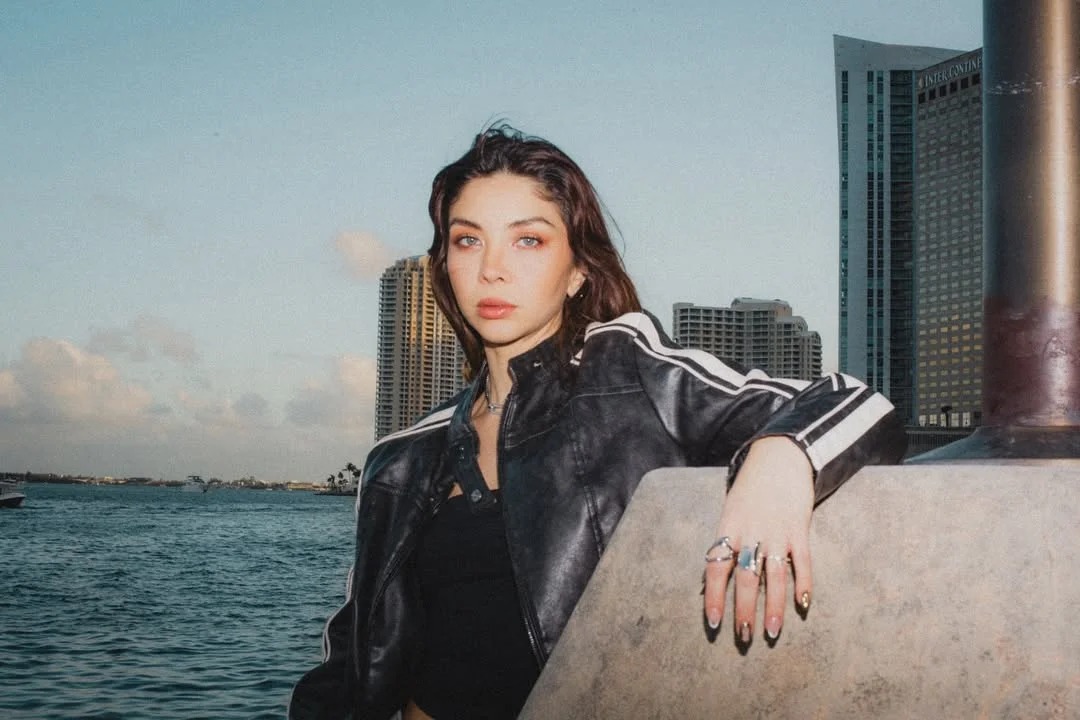 Photo by ViX Micro on February 18, 2026. May be an image of one or more people, makeup, jacket, turtleneck and text.