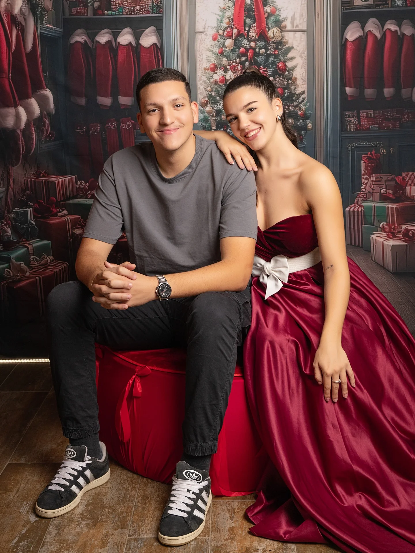 Photo shared by 𝓐𝓶𝓫𝓻𝓮 𝓮𝓽 𝓼𝓪 𝓯𝓪𝓶𝓲𝓵𝓵𝓮 on March 20, 2026 tagging @jade.frcn. May be an image of tinsel and text.