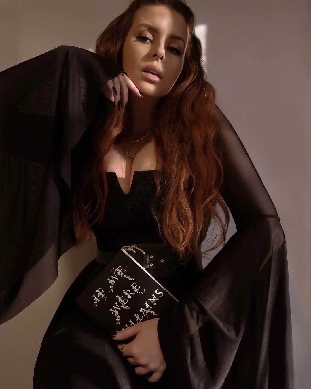 Photo by 🍂 𝖆𝖒𝖎 | 𝐬𝐩𝐨𝐨𝐤𝐲 𝐬𝐭𝐲𝐥𝐢𝐬𝐭 | 𝐟𝐢𝐧𝐚𝐥 𝐠𝐢𝐫𝐥 | 𝐚𝐮𝐭𝐮𝐦𝐧 𝐞𝐧𝐭𝐡𝐮𝐬𝐢𝐚𝐬𝐭 🍂 on March 05, 2026. May be an image of one or more people, makeup, leather and text.