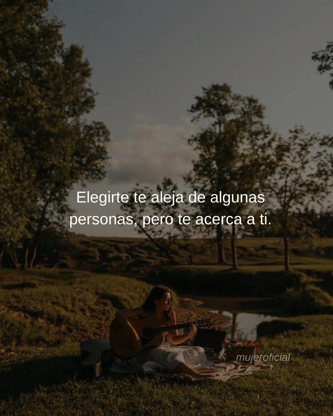 Photo by Amor Liviano on March 05, 2026. May be a meme of musical instrument, pie, outdoors and text that says 'Elegirte te aleja de algunas personas, pero te acerca ati. ti. a mujeroficial'.