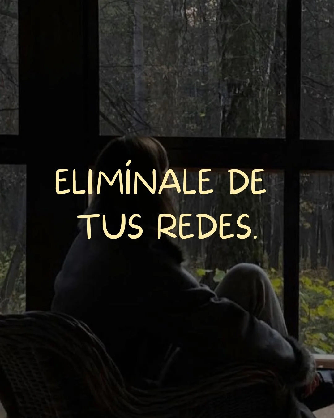 Photo by ILUSTRACIONES - DIBUJOS on March 17, 2026. May be a meme of bread and text that says 'ELIMÍNALE DE TUS REDES.'.