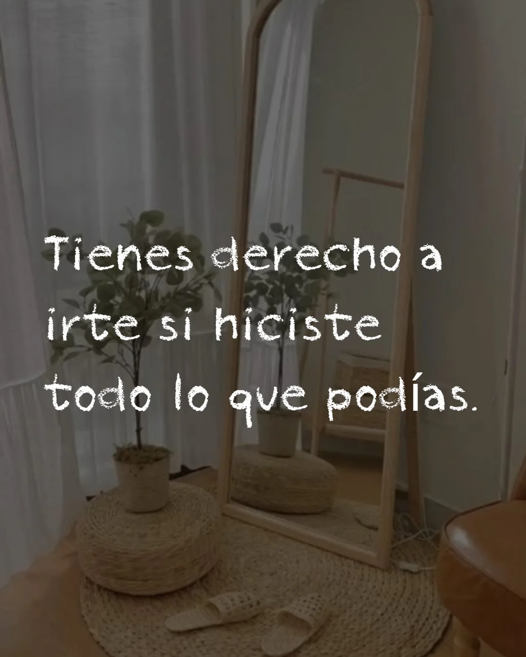 Photo by ILUSTRACIONES - DIBUJOS on March 19, 2026. May be a meme of mirror, pie and text that says 'Tienes derecho a irte si hiciste todo lo que podías.'.