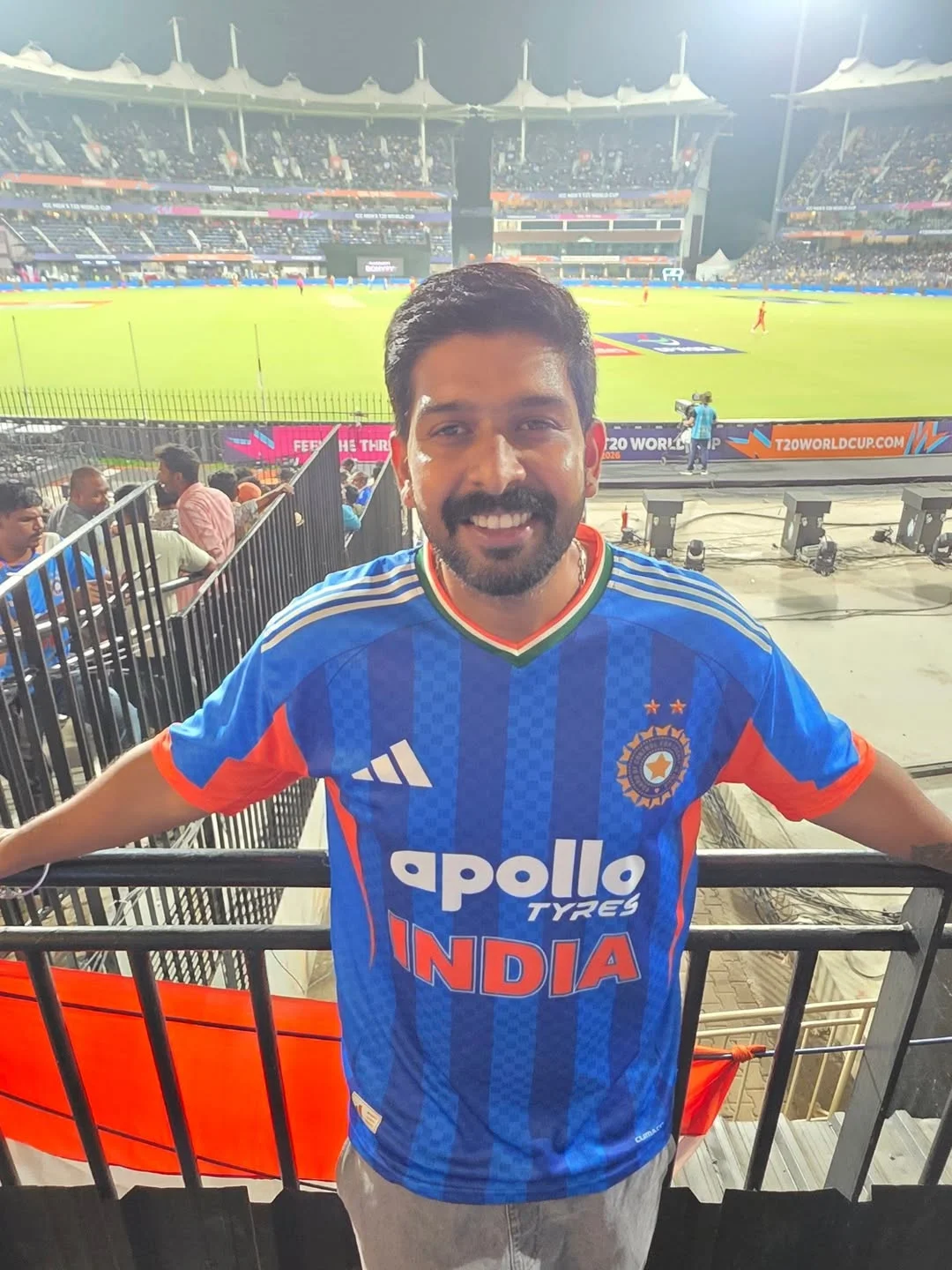 Photo by Abishek Chandamarakshan on February 26, 2026. May be an image of cricket, stadium and text that says 'FEE HE THR 20 WORLL 20WORLDCUP.COM HyHИHИЙ 4BИKИ apollo TYRES INDIA'.